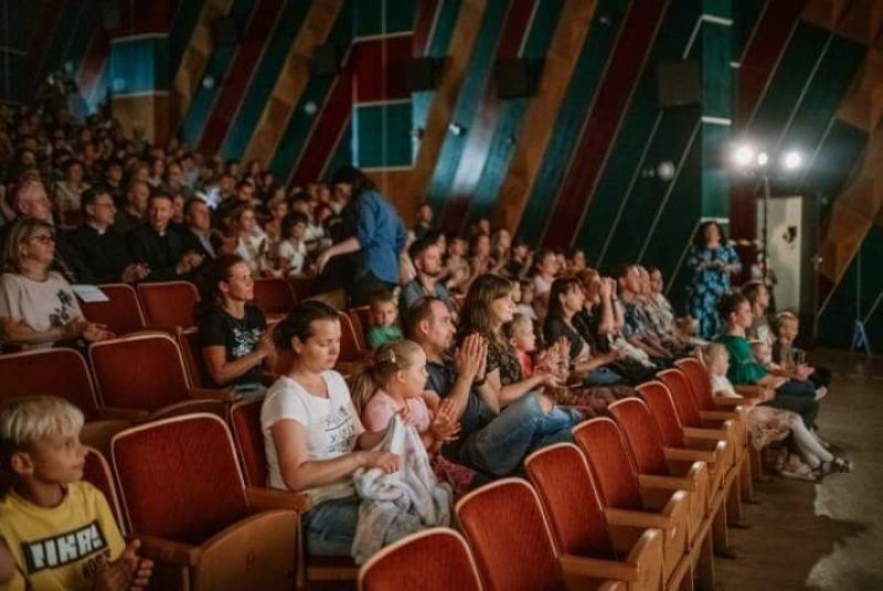 Oznamy / Publikácie / Cirkevná základná škola sv. Jána Bosca si pripomenula 20. výročie jej založenia - foto