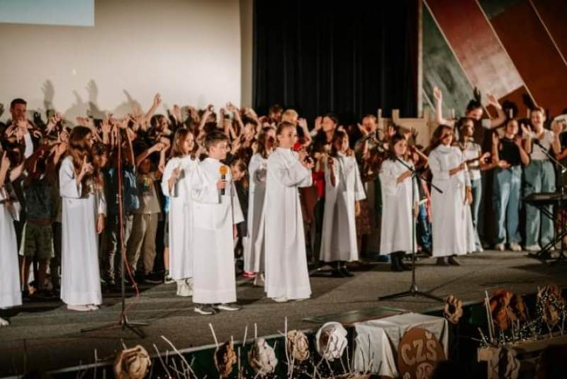 Odkazy / 20.výročie založenia Cirkevnej základnej školy sv. Jána Bosca - foto Odkazy / 20.výročie založenia Cirkevnej základnej školy sv. Jána Bosca - foto