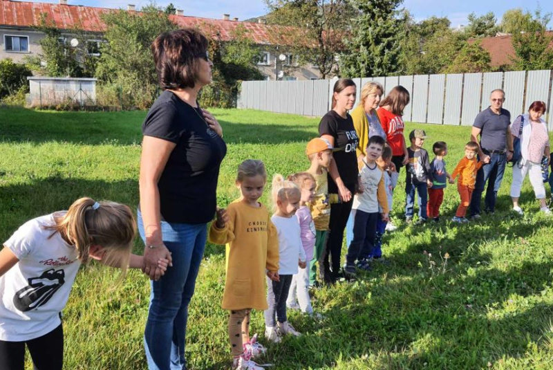 Oznamy / Publikácie / Gruliáda a misíjny koláč  v KMŠ v Revúcej - foto