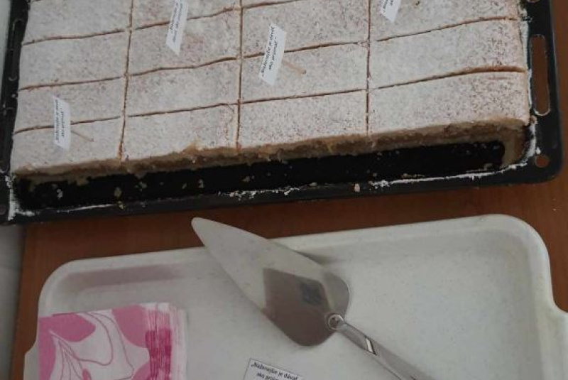 Oznamy / Publikácie / Gruliáda a misíjny koláč v KMŠ v Revúcej - foto Oznamy / Publikácie / Gruliáda a misíjny koláč v KMŠ v Revúcej - foto