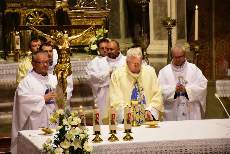 Oznamy / Publikácie / V Rožňavskej diecéze sa už po tretíkrát konala Rožňavská novéna - foto Oznamy / Publikácie / V Rožňavskej diecéze sa už po tretíkrát konala Rožňavská novéna - foto